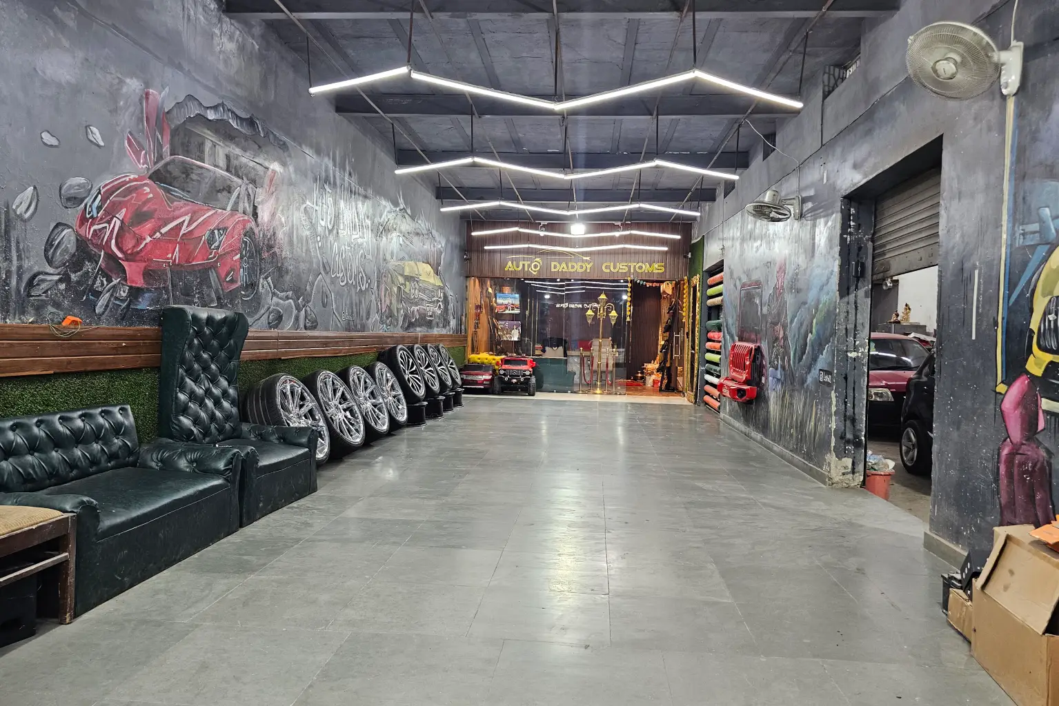 detailing and customization studio interior design for Auto Daddy Custom